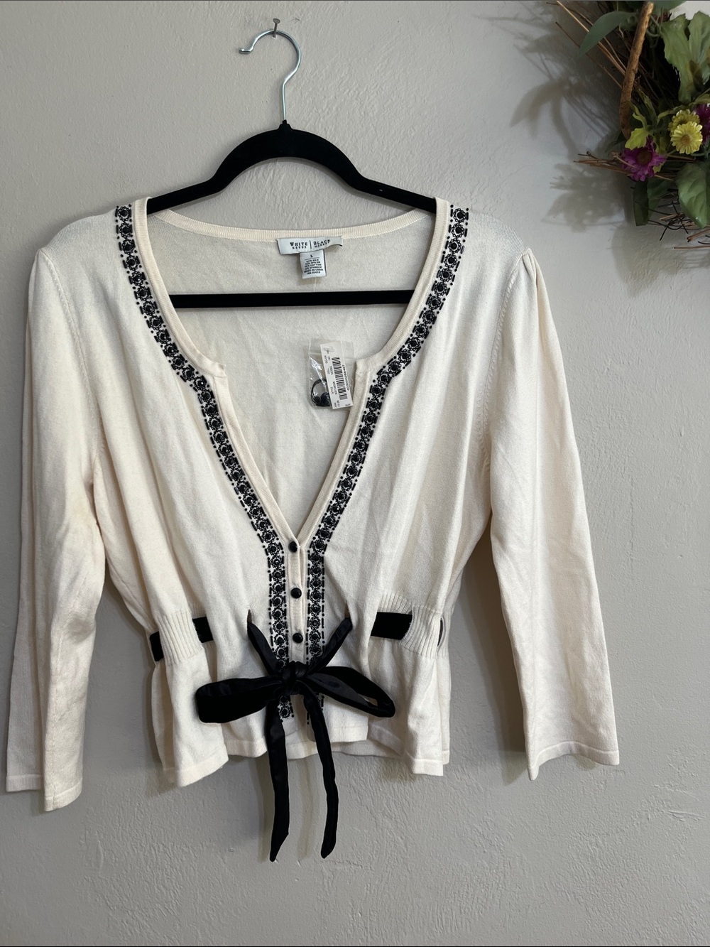 💐Vintage White House Black Market Cream Cardigan with Black Trim and Bow